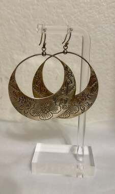 Silpada W2378 Sterling Silver Etched Floral  Hoop Earrings 2"
